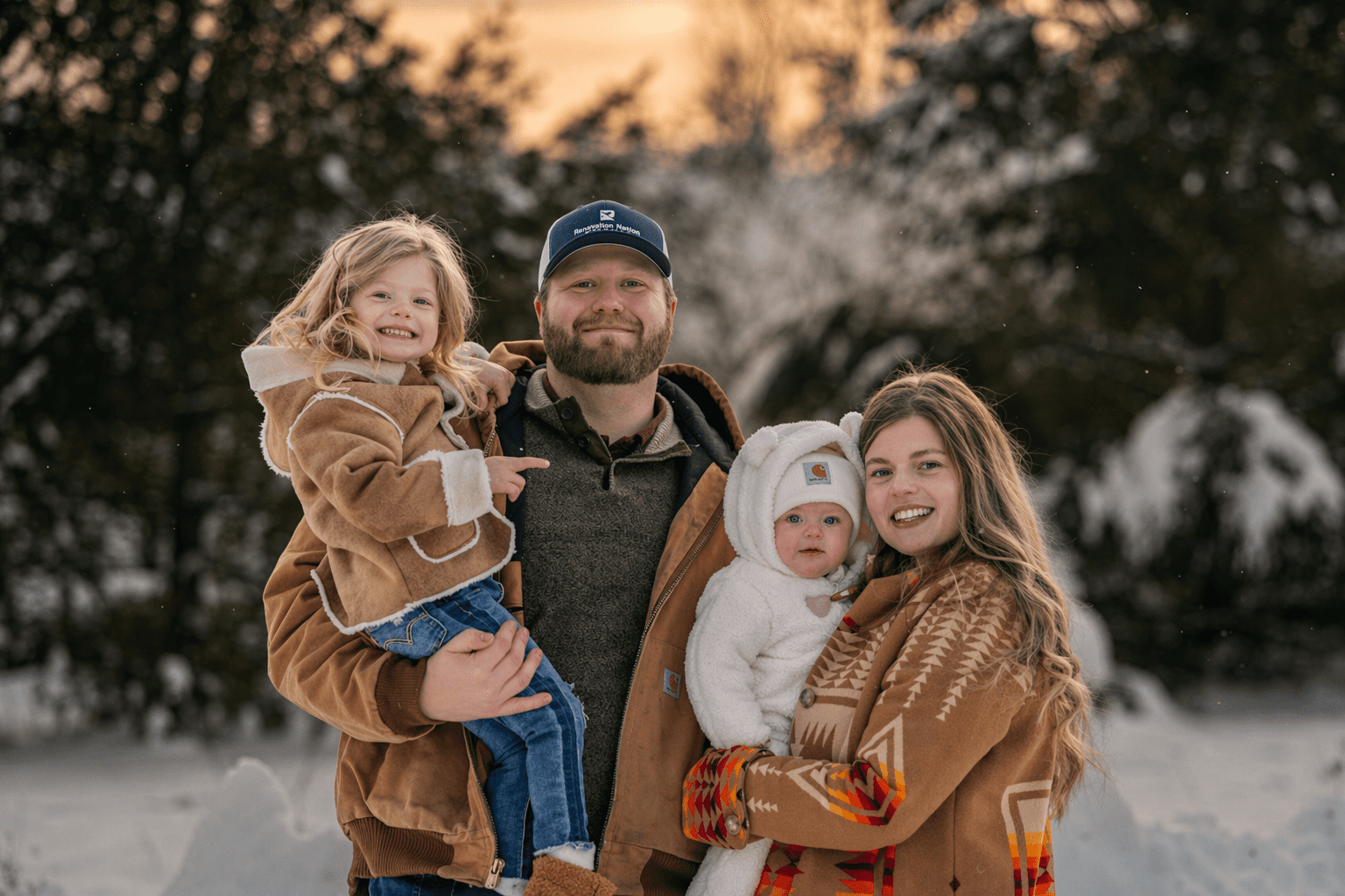FAMILY PICTURE - MEET THE FOUNDER